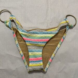 VITAMIN A MULTICOLORED GOLD HARDWARE BIKINI BOTTOM SIZE M